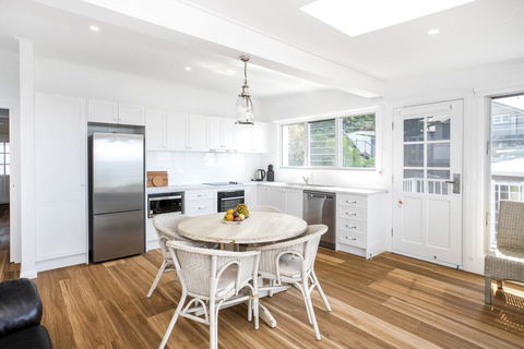 Pa's Beach House - Apartment 1 - Accommodation Whitsundays 3