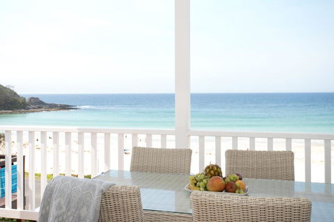 Pa's Beach House - Apartment 1 - Accommodation Whitsundays 0