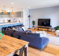 Pandanas Apartments 15A - Mollymook Beach - Accommodation Whitsundays