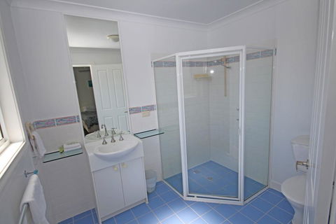 Paradise Waters - No. 19 - Accommodation Whitsundays 1