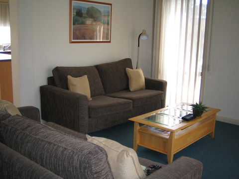 Park Avenue - Forest Hill - Accommodation Whitsundays 2