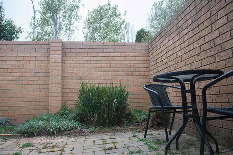 Parkway Motel - Accommodation Whitsundays 1