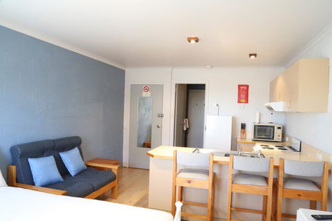 Parkwood 03 - Accommodation Whitsundays 1