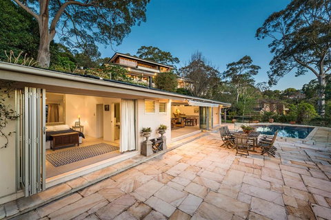 Peaceful And Mature Gardens With Panoramic Views - Accommodation Whitsundays 1