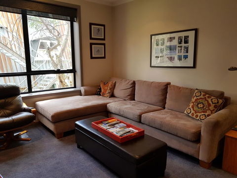 Peak 105 - Accommodation Whitsundays 1