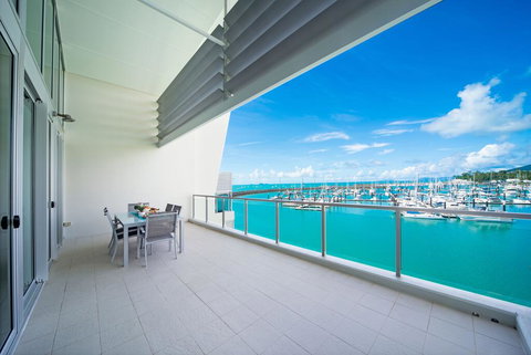 Penthouse At Peninsula - Accommodation Whitsundays 1