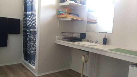 Pentland Hotel Motel - Accommodation Whitsundays 1