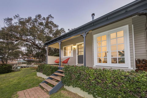 Peppertree Hill - Accommodation Whitsundays 2