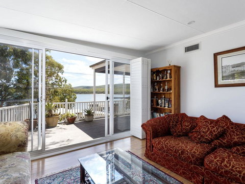 Perfect Seclusion - Top Level Only - Accommodation Whitsundays 3