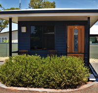 Pick A Box Motel - Accommodation Whitsundays