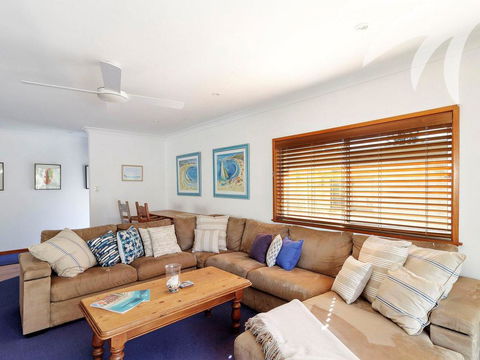 Picturesque Lizzie Palms 1 - Accommodation Whitsundays 1
