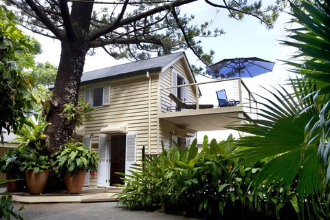 Port Douglas Cottage & Lodge - Accommodation Whitsundays 0