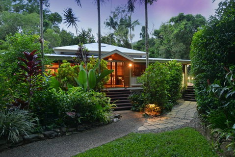 Port Douglas Valley Retreat - Accommodation Whitsundays 0