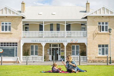 Port Elliot Beach House YHA - Accommodation Whitsundays 1
