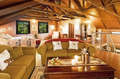 Possum Lodge At Cloudhill Estate - Accommodation Whitsundays 0