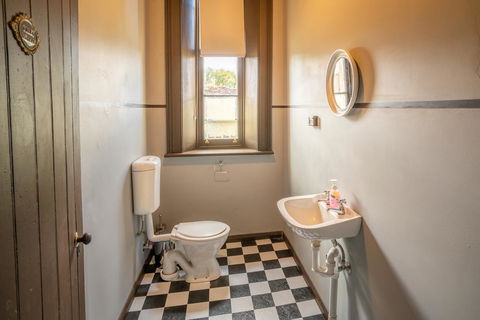 Post Office Residence - Accommodation Whitsundays 2