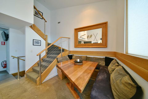 Powder 2 - Accommodation Whitsundays 2