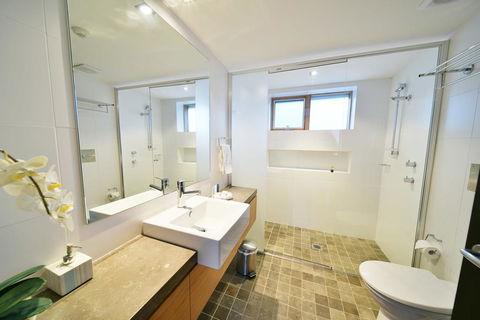 Powder 2 - Accommodation Whitsundays 1