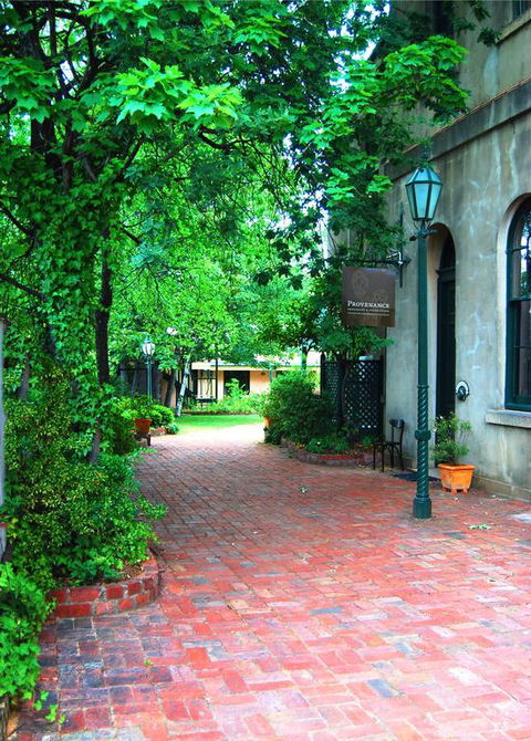 Provenance Accommodation - Accommodation Whitsundays 3