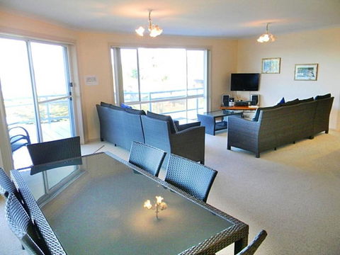 QUAYS 6 - Accommodation Whitsundays 3