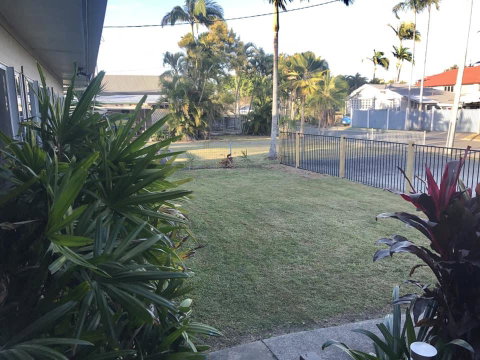 QUIRKY QUEENSLANDER 6 BEDROOM HOME - Accommodation Whitsundays 2