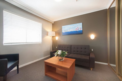 Ramada Hotel & Suites By Wyndham Cabramatta - Accommodation Whitsundays 1