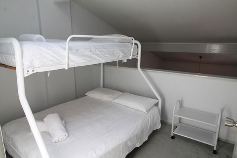 Razorback 1 - Razorback Plaza Jindabyne - Accommodation Whitsundays 3