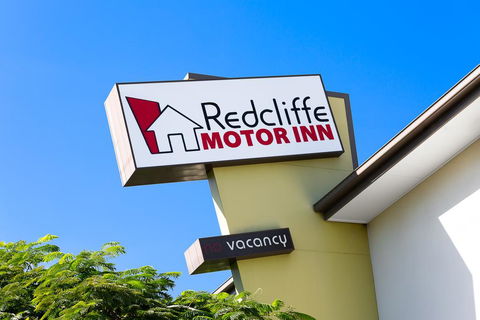 Redcliffe Motor Inn - Accommodation Whitsundays 0
