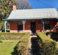 Redruth - 2 bedroom cottage situated in wandiligong - Accommodation Whitsundays