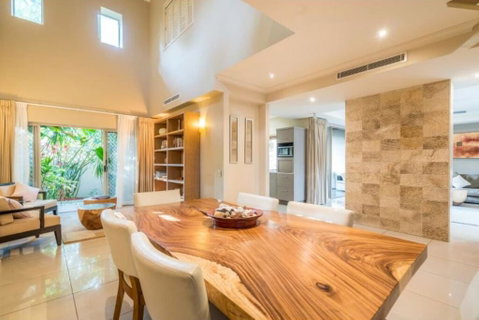 Resort Living With Private Pool Sleeps 8 - Accommodation Whitsundays 3