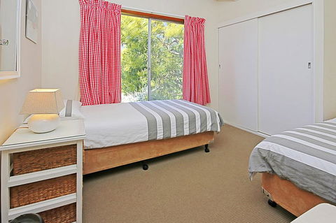 REST ASHORE At MOLLYMOOK - Accommodation Whitsundays 3