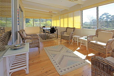 REST ASHORE At MOLLYMOOK - Accommodation Whitsundays 1