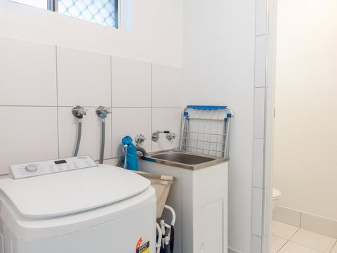 Retreat On Fourth - Accommodation Whitsundays 2