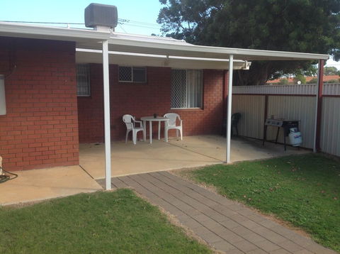 Rhodeside Lodge - Accommodation Whitsundays 3