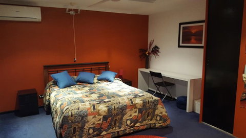 Rita's Family Friendly Studio - Accommodation Whitsundays 0