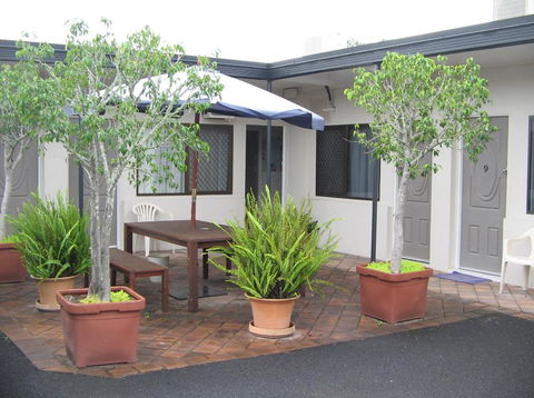 River Park Motor Inn - Accommodation Whitsundays 2