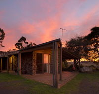 Rockbank Retreat - Accommodation Whitsundays