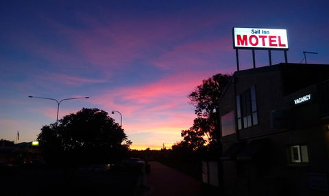 Sail Inn Motel - Accommodation Whitsundays 3