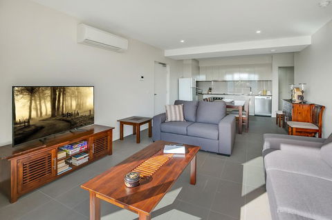 Salt Five Apartment Sorrento - Main Street Location - Accommodation Whitsundays 0