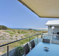 Saltwater Curls Anna Bay Coastal Retreat with Views - Accommodation Whitsundays