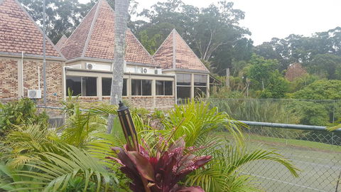 Sanctuary Resort Motor Inn - Accommodation Whitsundays 2