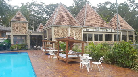 Sanctuary Resort Motor Inn - Accommodation Whitsundays 1
