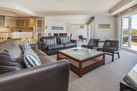 SEA GRANGE - MORNINGTON - Accommodation Whitsundays 3