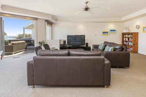 SEA GRANGE - MORNINGTON - Accommodation Whitsundays 2
