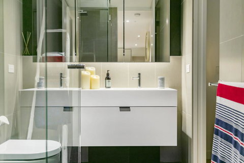 SEA TEMPLE - MORNINGTON - Accommodation Whitsundays 2