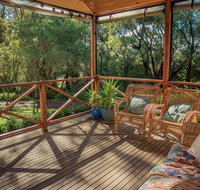Secluded homestead amongst the trees - Accommodation Whitsundays