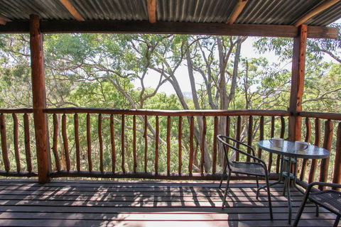 Shady Creek Eco Cabin, Peaceful Country Getaway - Accommodation Whitsundays 1