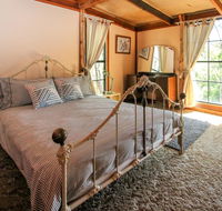 Shady Creek Eco Cabin Peaceful Country Getaway - Accommodation Whitsundays