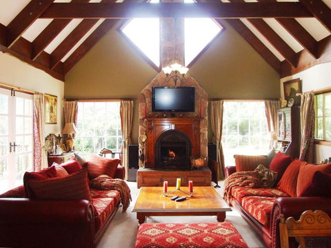 Shakespeare's Wilderness Chalet - Accommodation Whitsundays 1