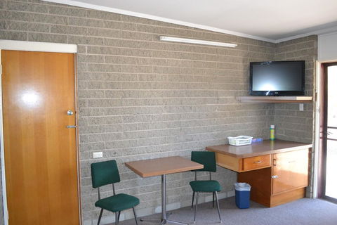 Shamrock Hotel Motel Balranald - Accommodation Whitsundays 3